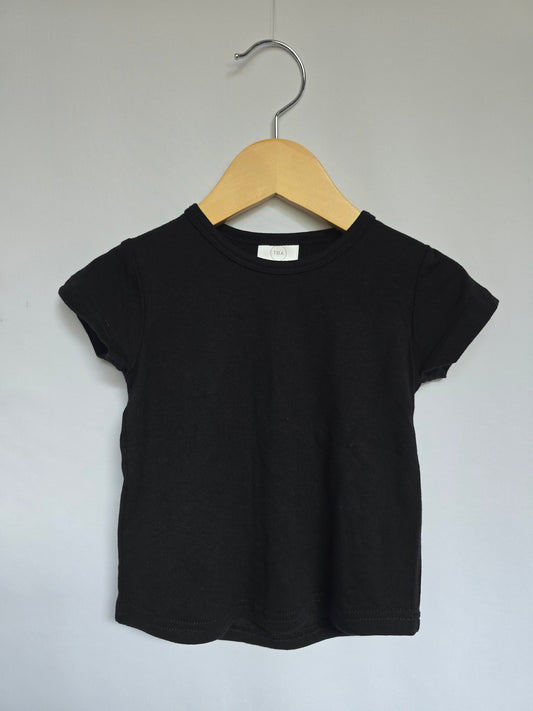 Tiny Button Apparel Black Basic Tee • 6-12 months