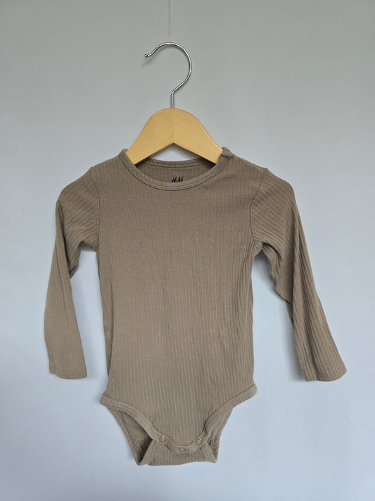 H&M Khaki Ribbed Long Sleeve Onesie • 12-18 months