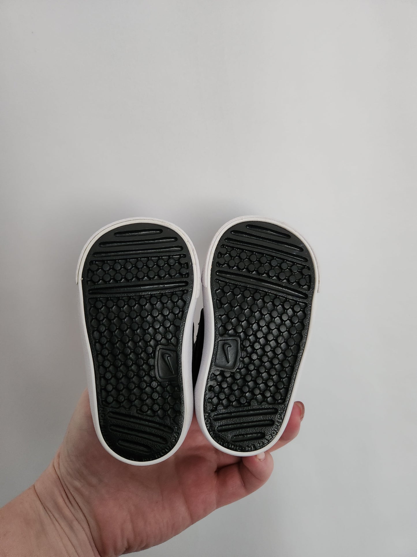 Nike Black Velcro Sneakers • 2C