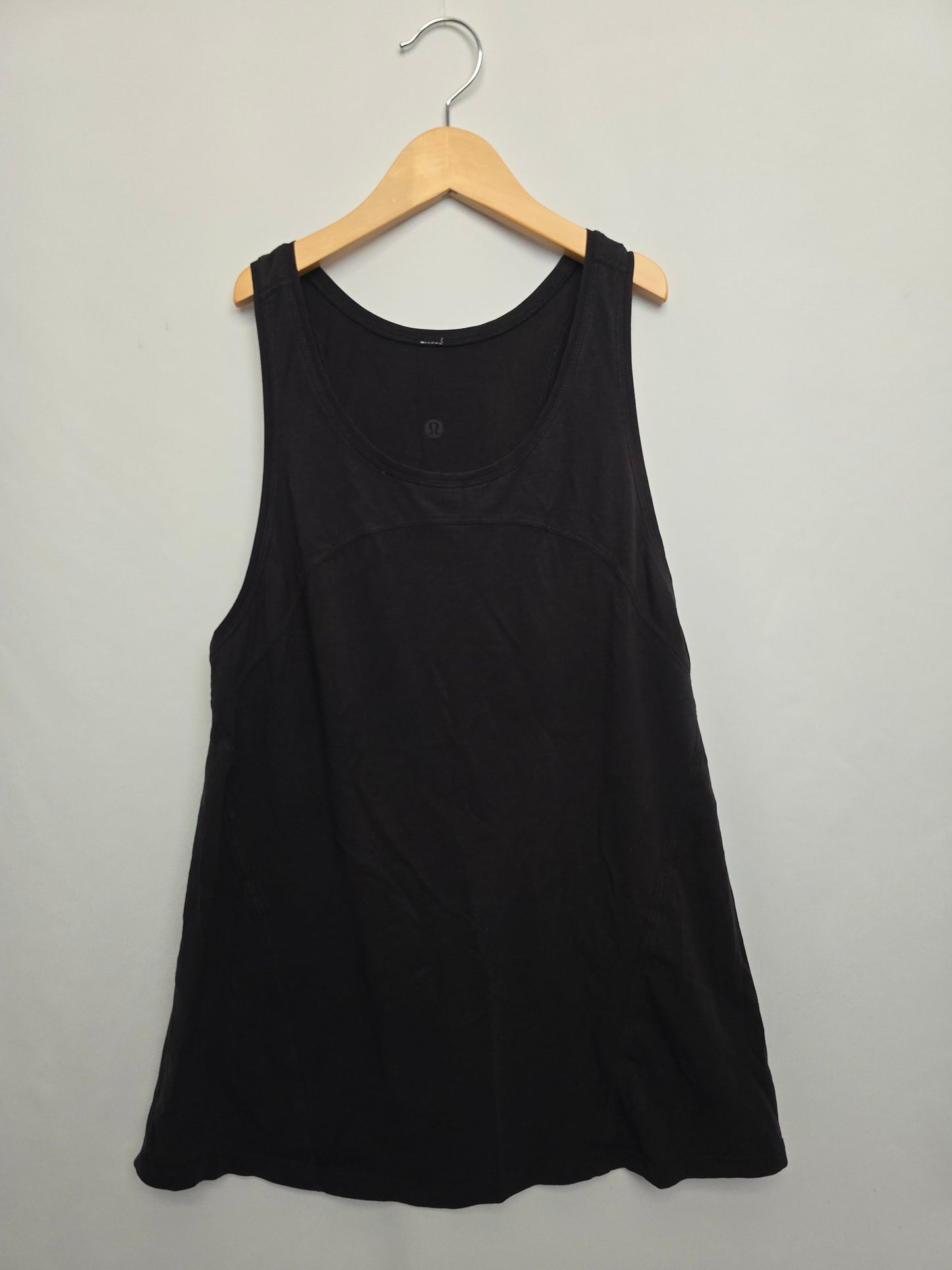 Lululemon Black Highneck Tank • 6 Medium