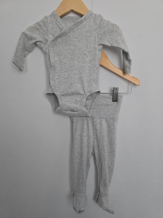 H&M Grey Layette Bodysuit & Pants • 2-4 months