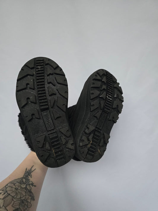 Sorel Black Snow Boots • 10C