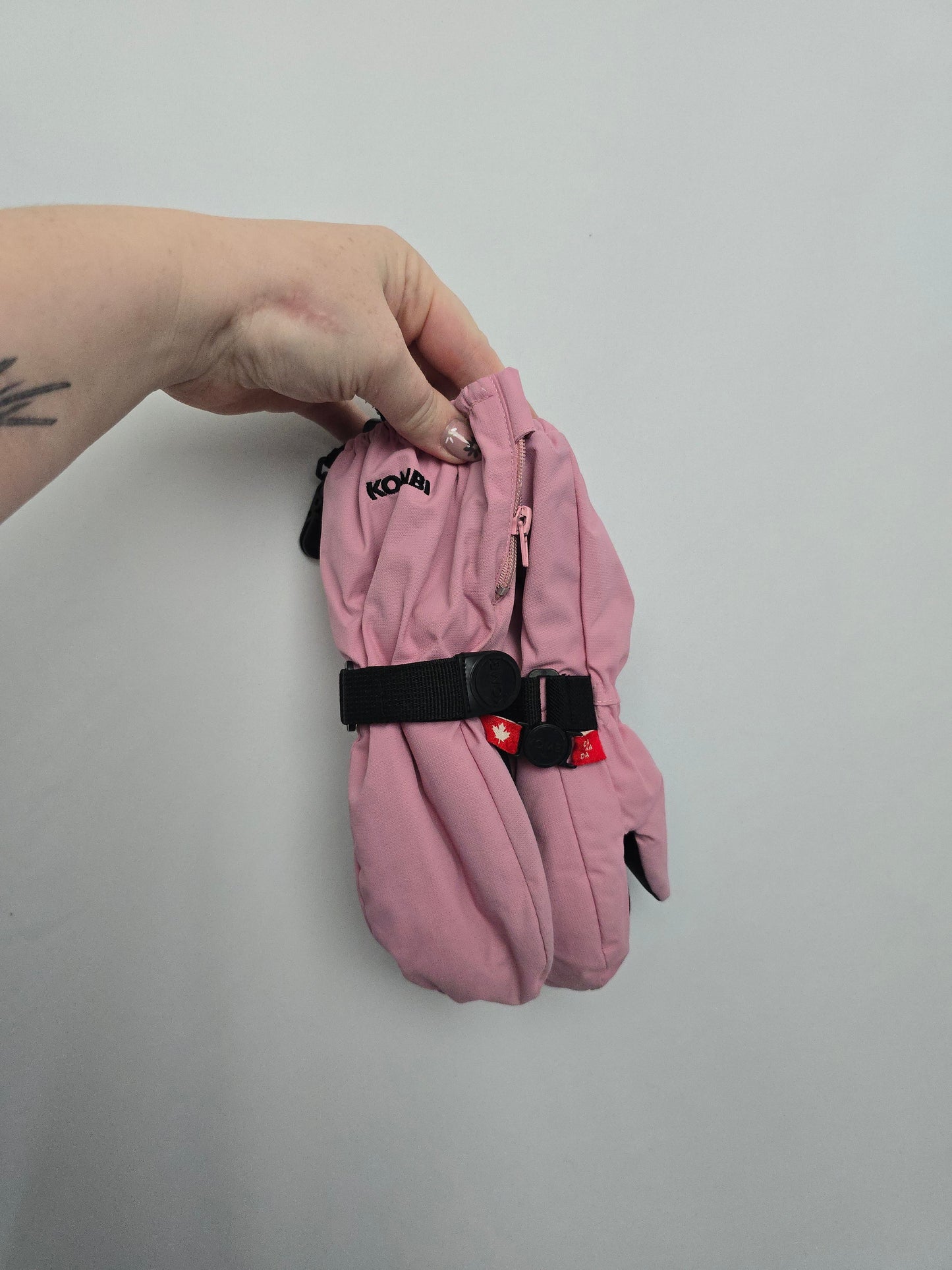 Kombi Pink Snow Mitts • 4-5 years