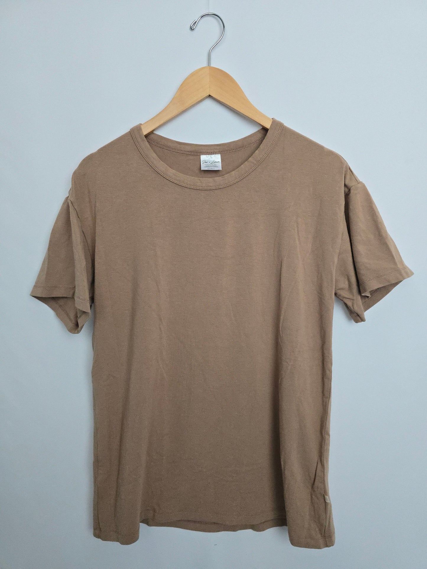 Jax & Lennon Oak Basic Tee • Small
