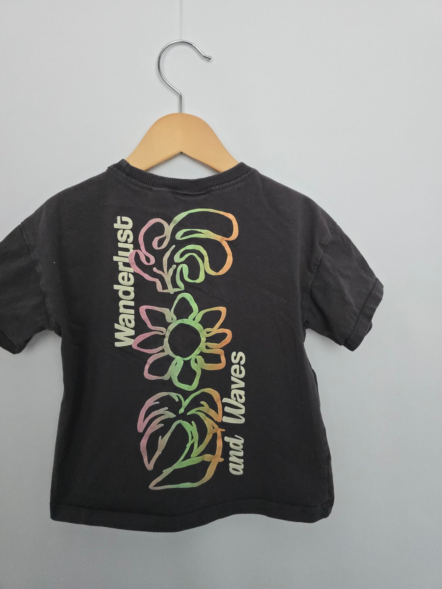 Zara Wanderlust & Waves Tee *stain* • 5 years