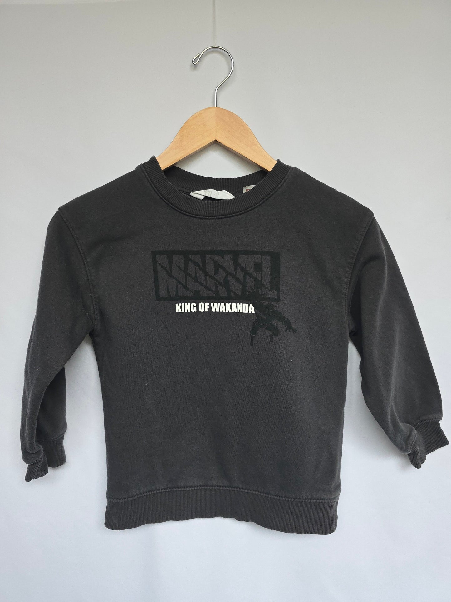 H&M Black Panther Crewneck • 6-8 years