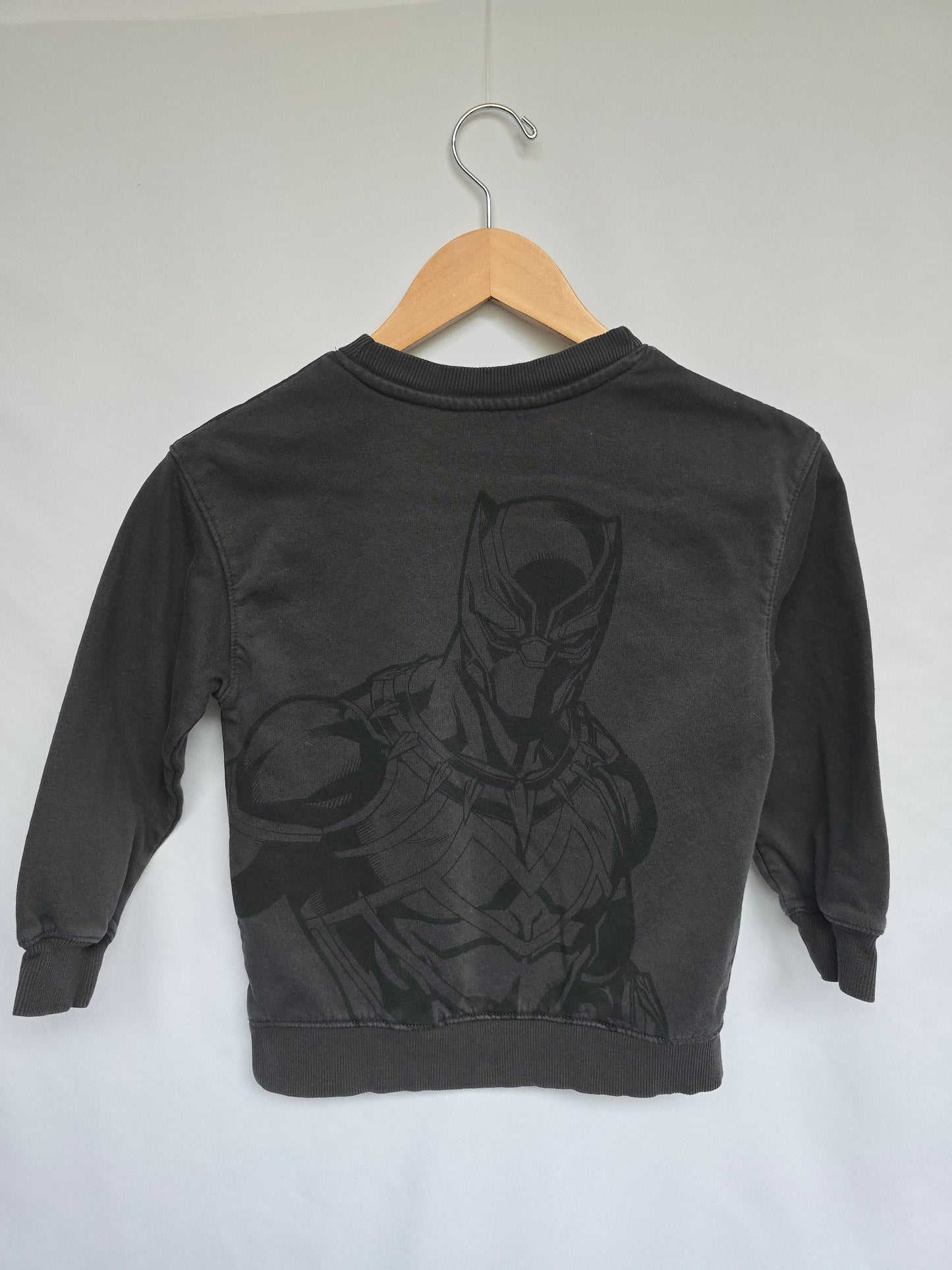 H&M Black Panther Crewneck • 6-8 years