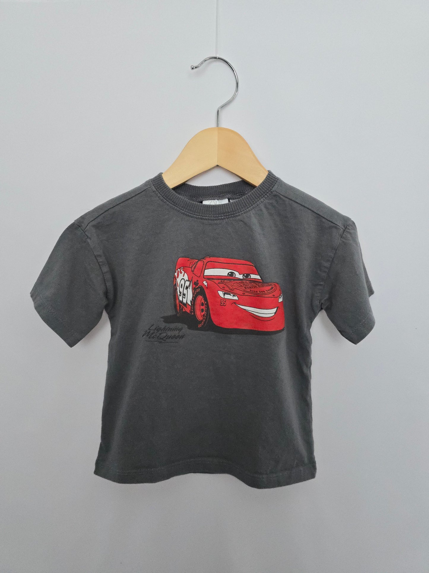 Zara Cars Lightning Mcqueen Tee • 2 years