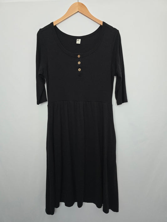 Kindred Studio By Little & Lively Black Dress • Large