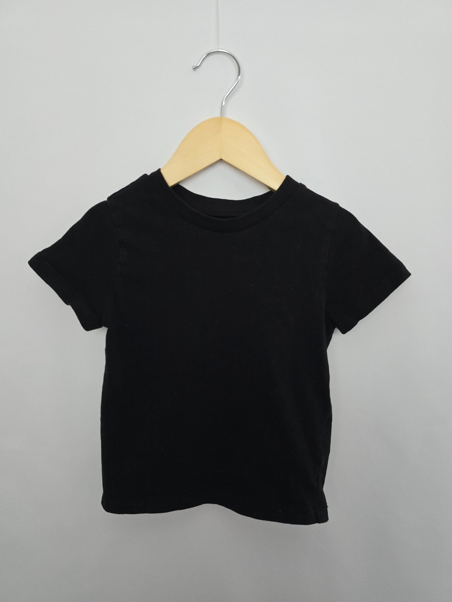 H&M Black Basic Tee • 18-24 months