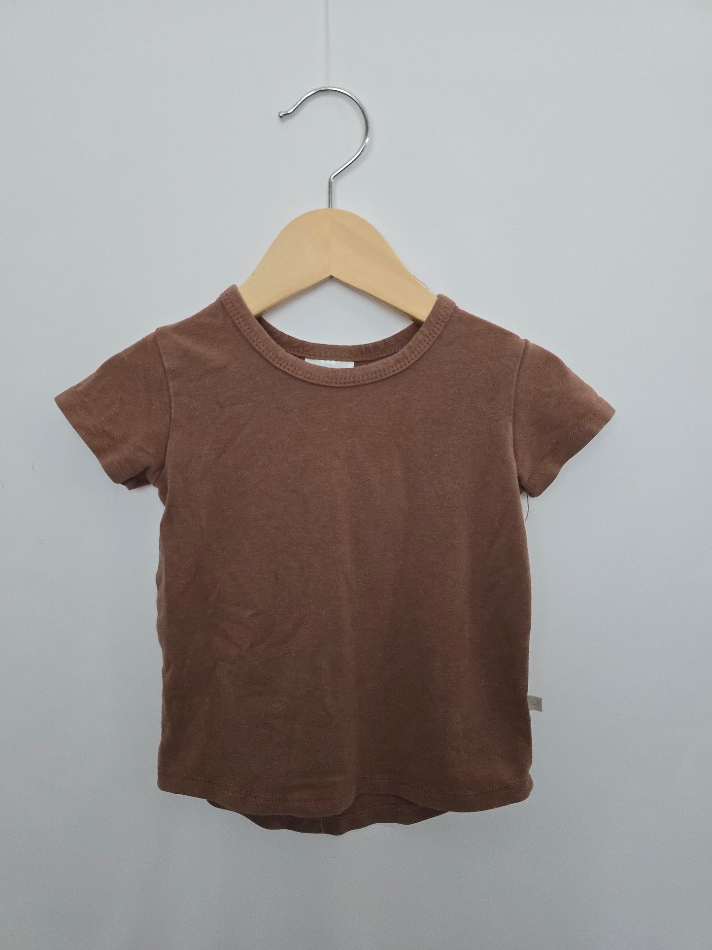 Jax & Lennon Cameo Basic Tee • 6-12 months
