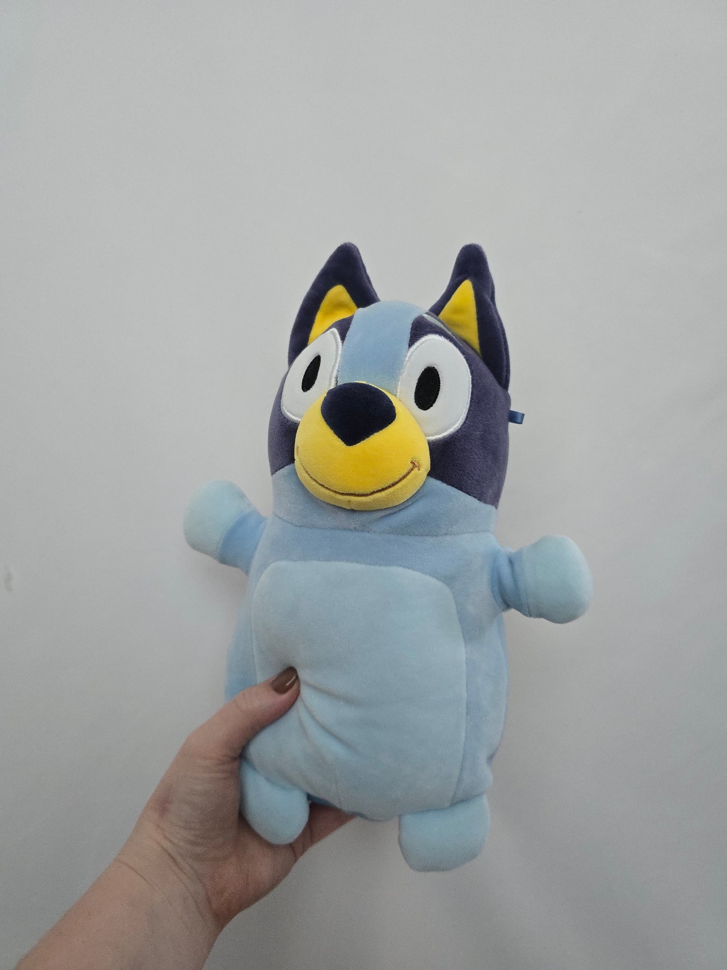 Bluey Squishmallow Hugmee