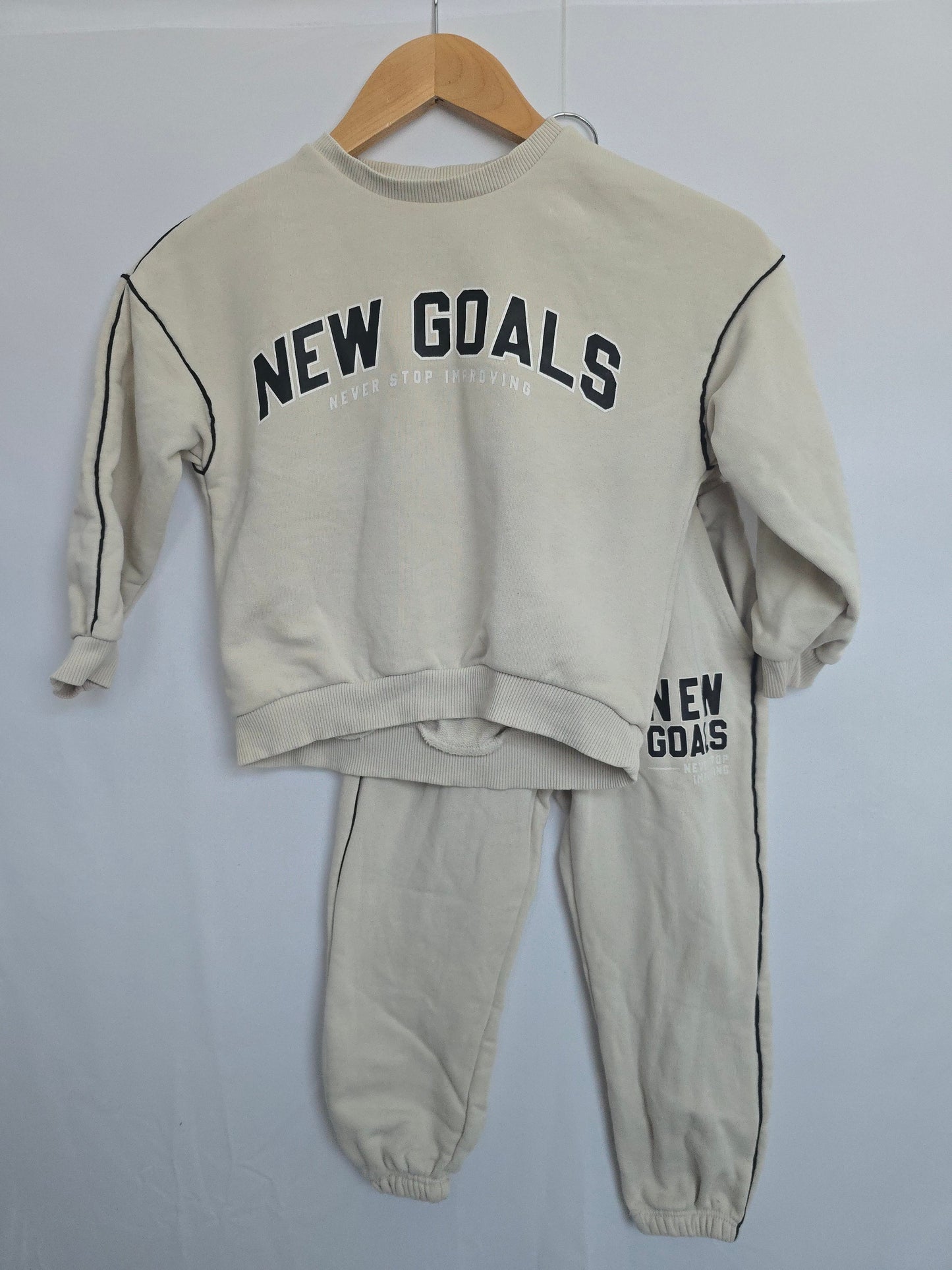 Zara Cream New Goals Sweatshirt & Pants • 4-5 years