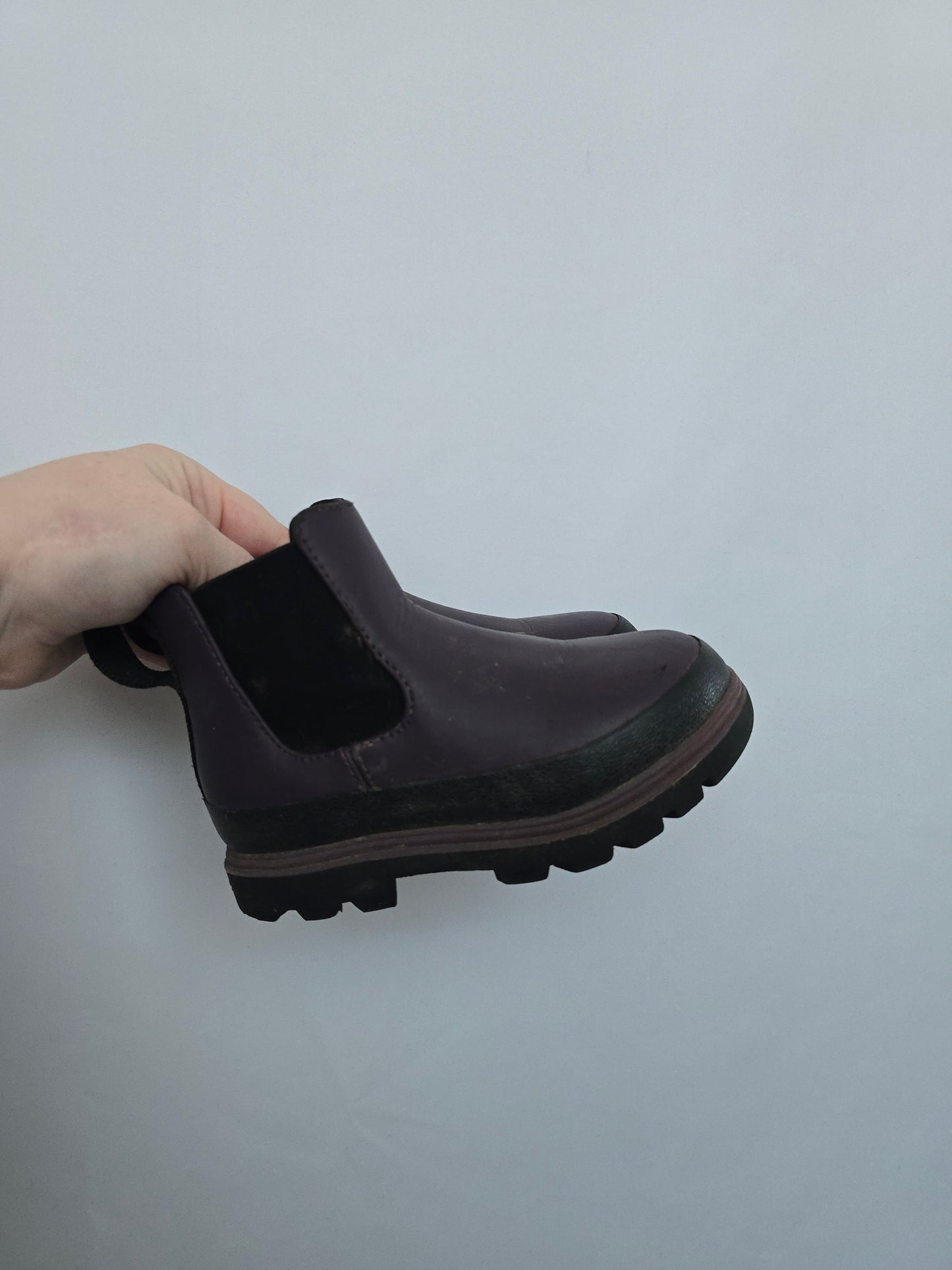 Native Plum Kensington Boots • 8C
