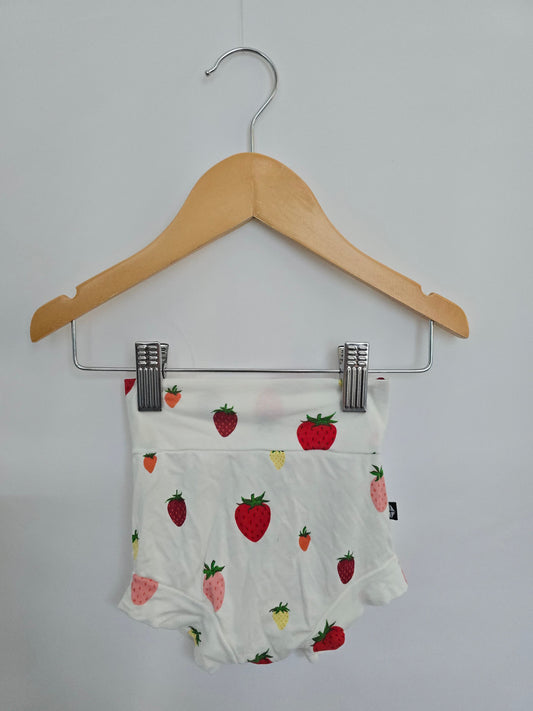 Kyte Strawberry Bummies • 3-6 months