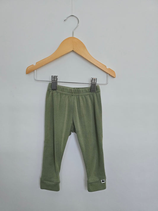Little & Lively Pistachio Leggings *stain* • 6-9 months