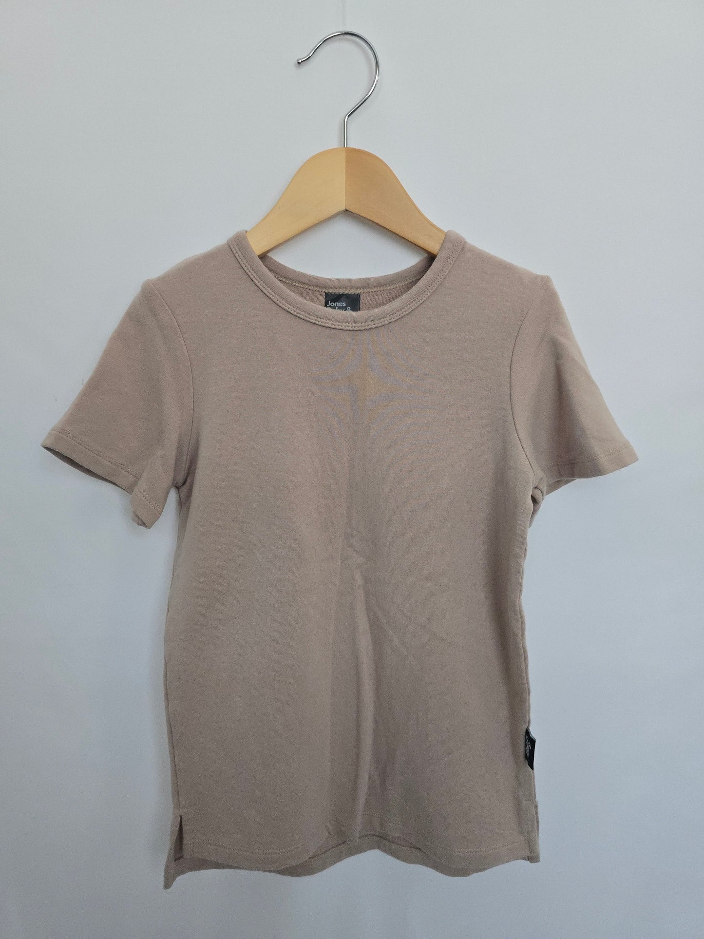 Jones Baby & Co Sand Hugg-Fitt T-shirt • 5 years