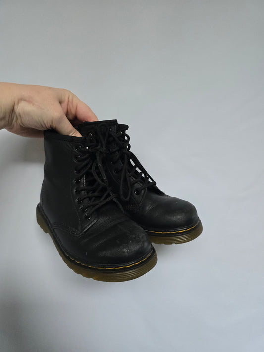 Doc Martens Lace Ups • 11C