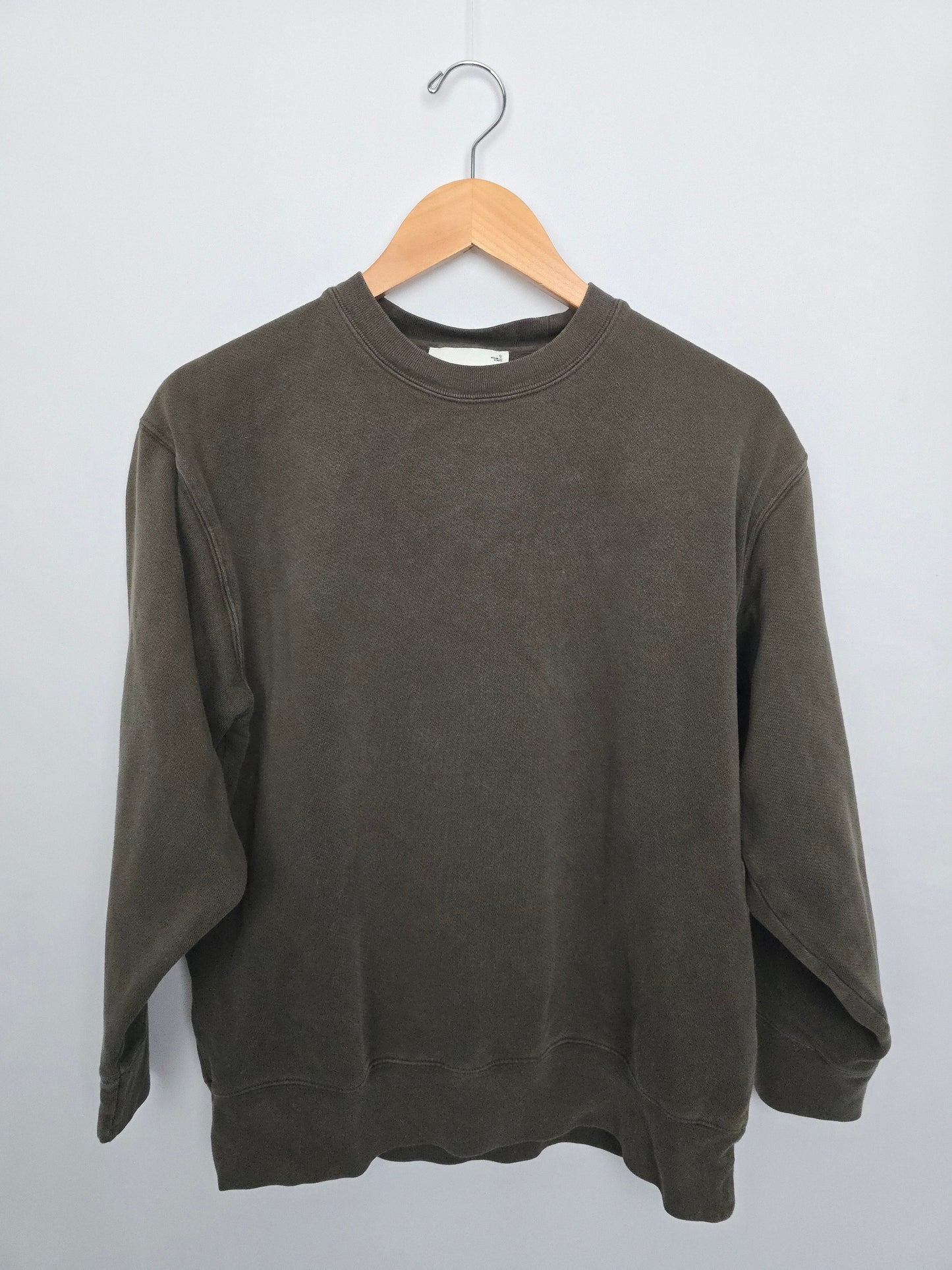Wilfred Free Olive Crewneck • Small
