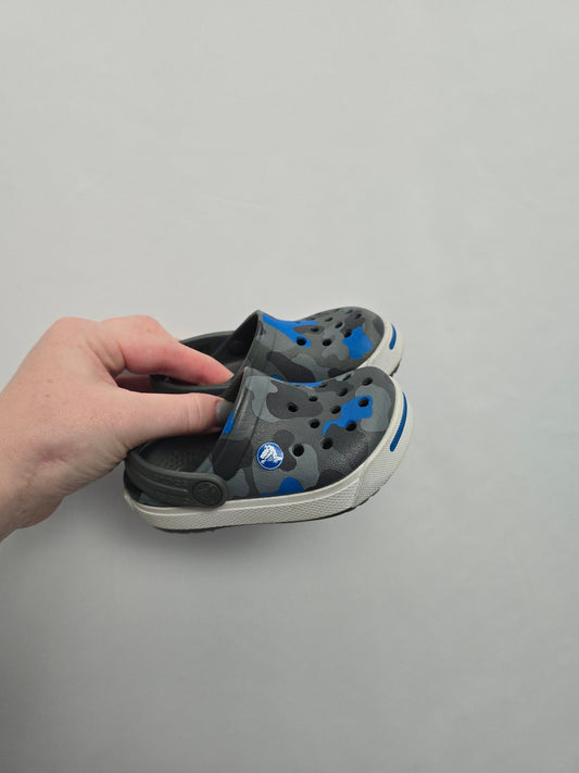 Crocs Grey Army • 4-5C