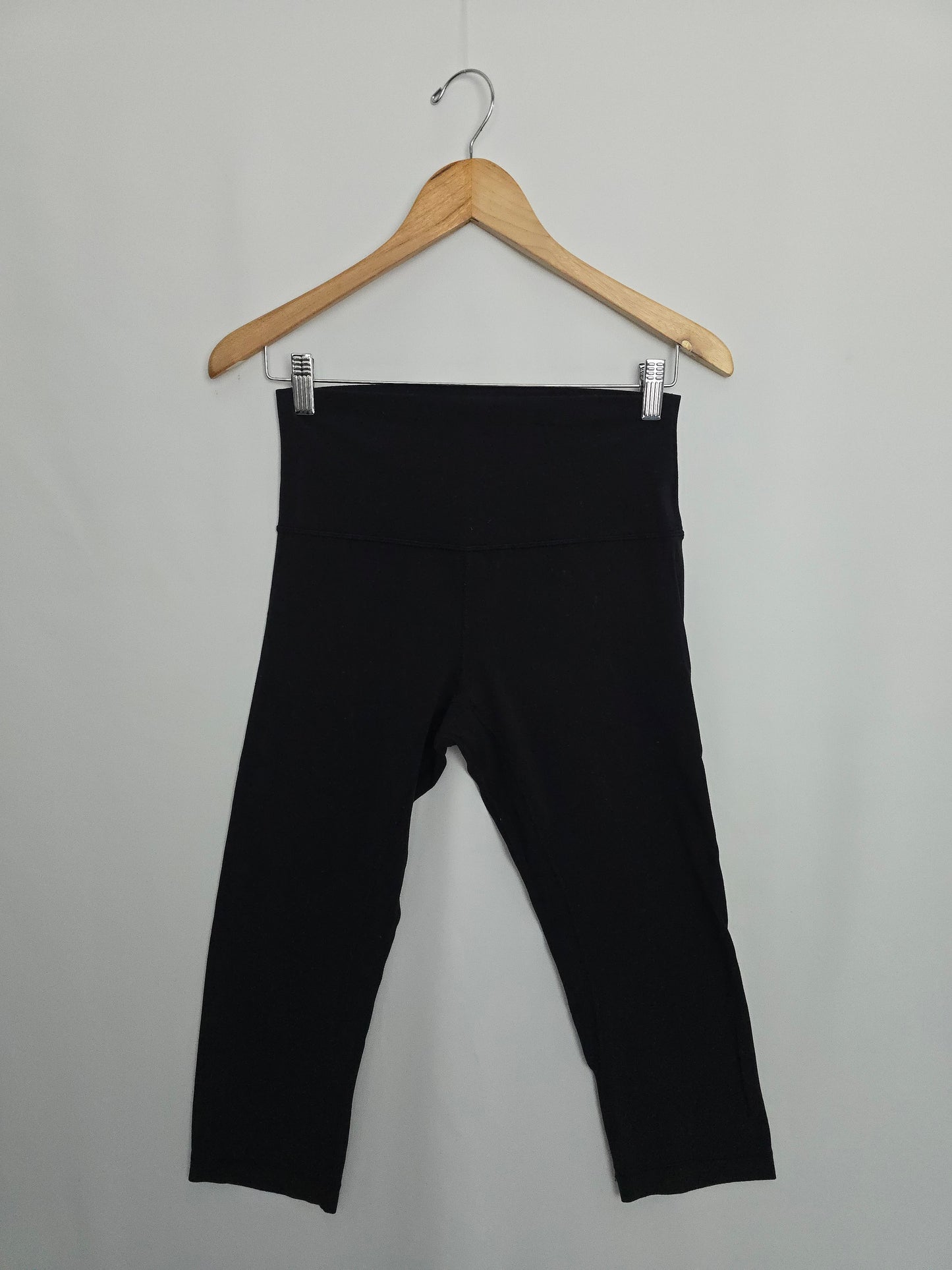 Lululemon Black Align Capri Leggings • Medium 6
