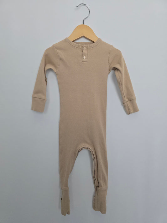 Snuggle Hunny Sand Ribbed Romper with Zip • 12-24 months
