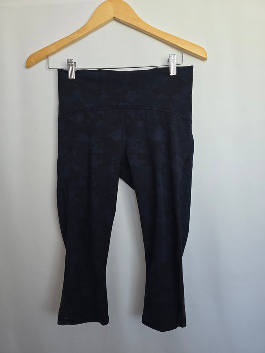 Lululemon Train Times Crop 17" Navy Camo • Medium 8