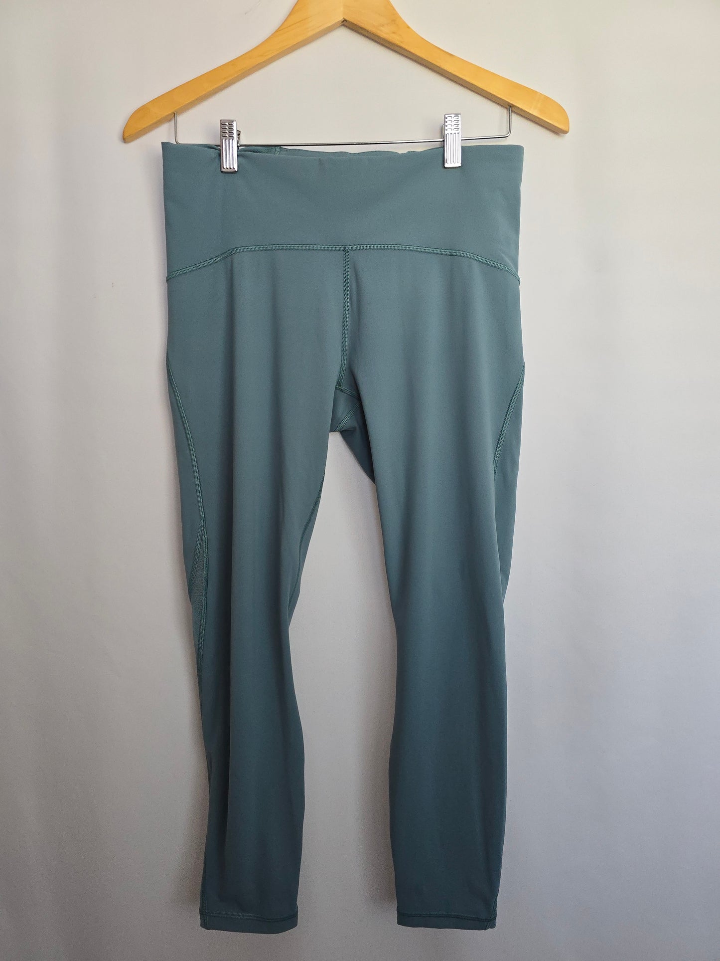 Lululemon Train Times Aquatic Green Pants 25" • Large 10