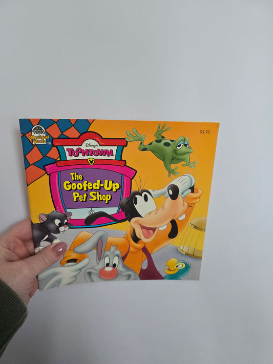 ToonTown The Goofed-Up Pet Shop • Softcover Book