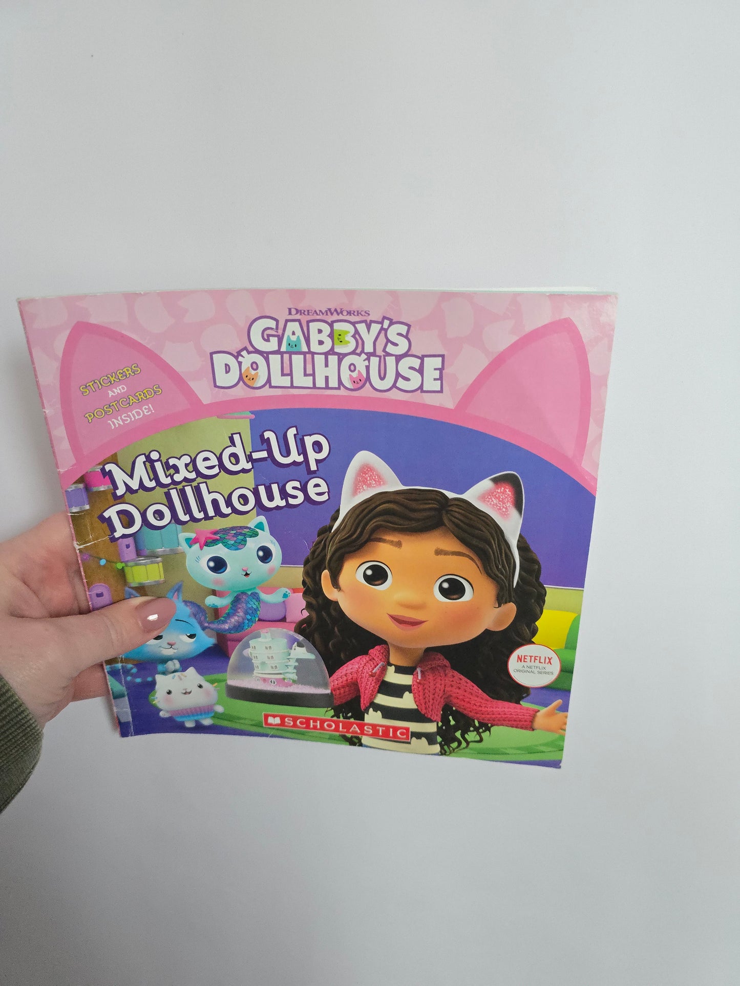 Gabby's Dollhouse  Mixed-Up Dollhouse • Softcover Book