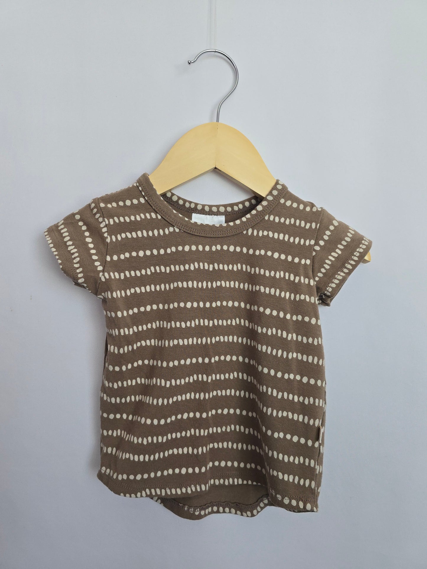 Jax & Lennon Dotted Line Basic Tee • 0-6 months