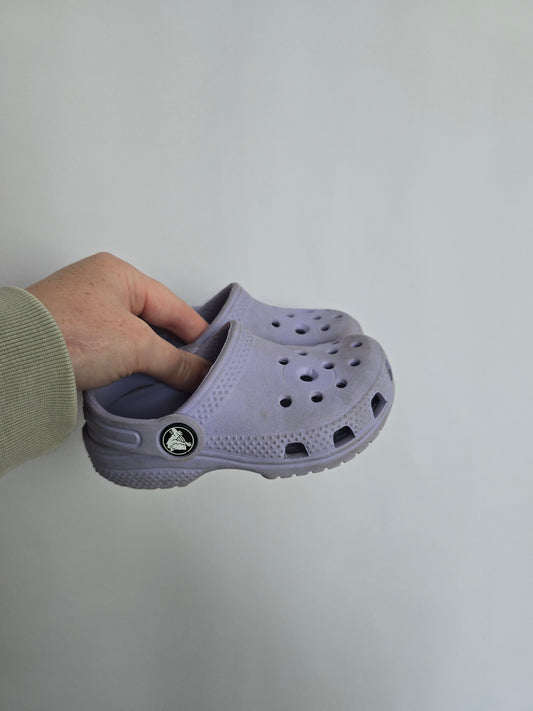 Crocs Lavender • 7C