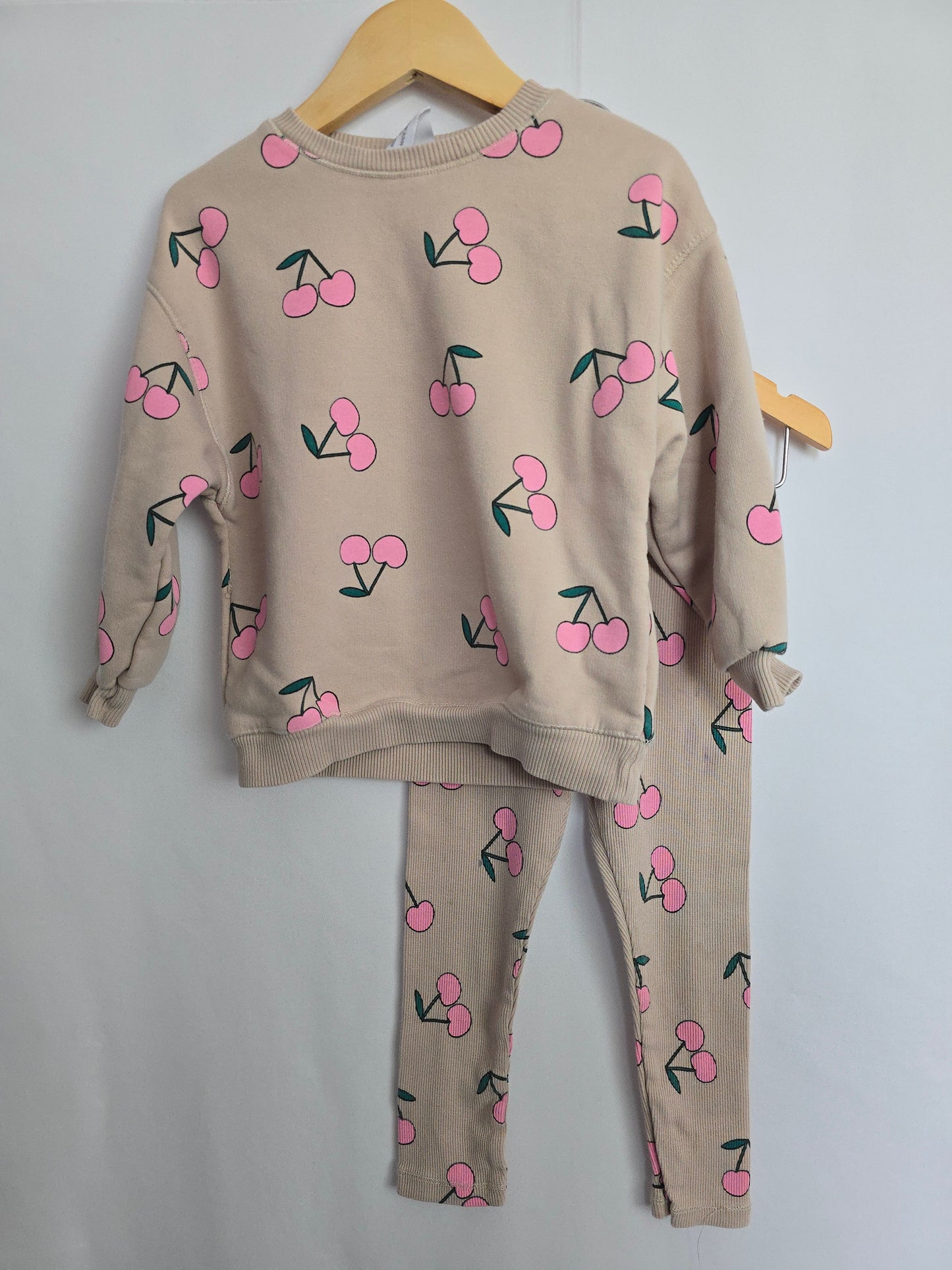 PLAY Zara Cherries Crewneck & Leggings • 2-3 years
