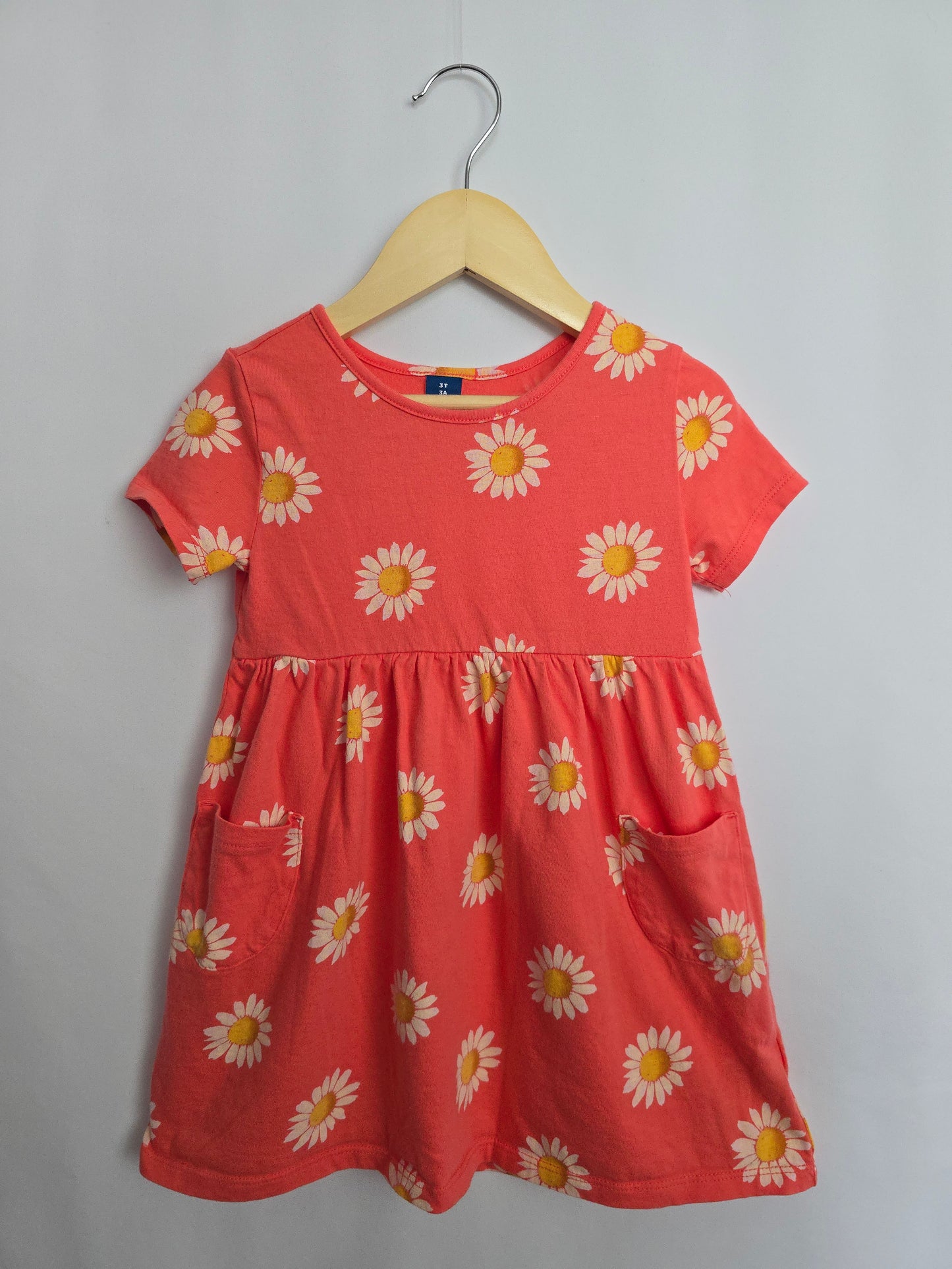Old Navy Coral Daisy Dress • 3 years