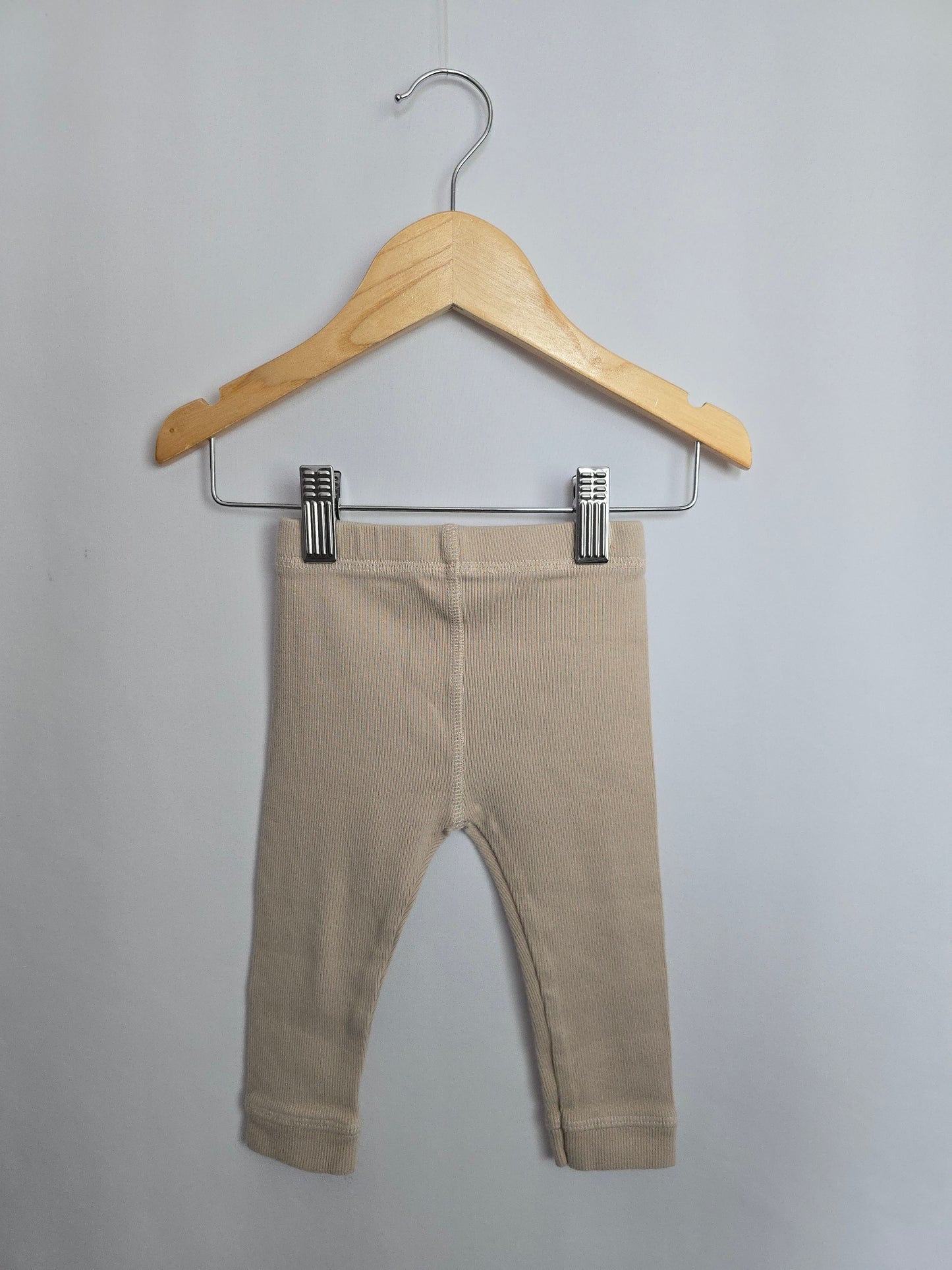 Zara Dune Ribbed Leggings • 6-9 months