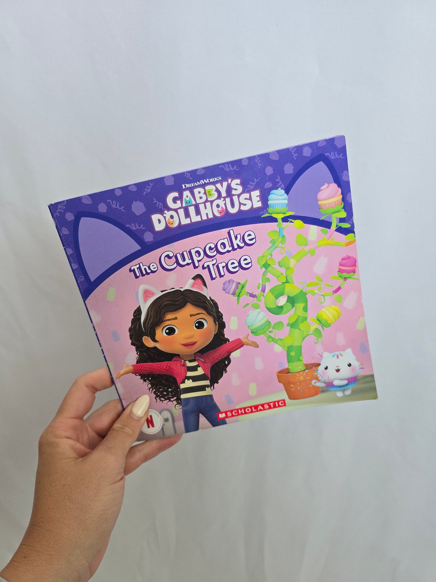 Gabby's Dollhouse - The Cupcake Tree • Softcover Book