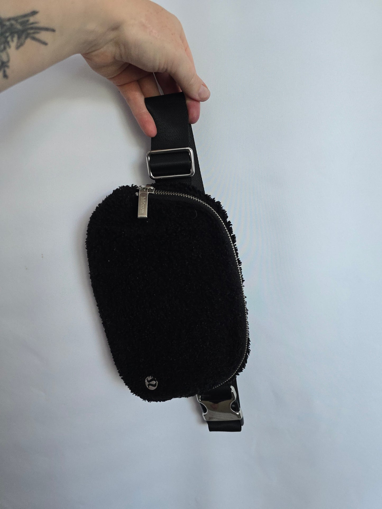 Lululemon Black Teddy Belt Bag