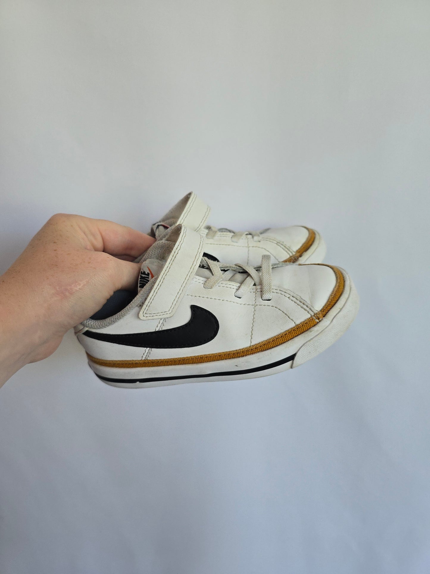 Nike Court Legacy Runners • 10C