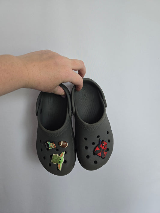 Crocs Dark Grey • 13C
