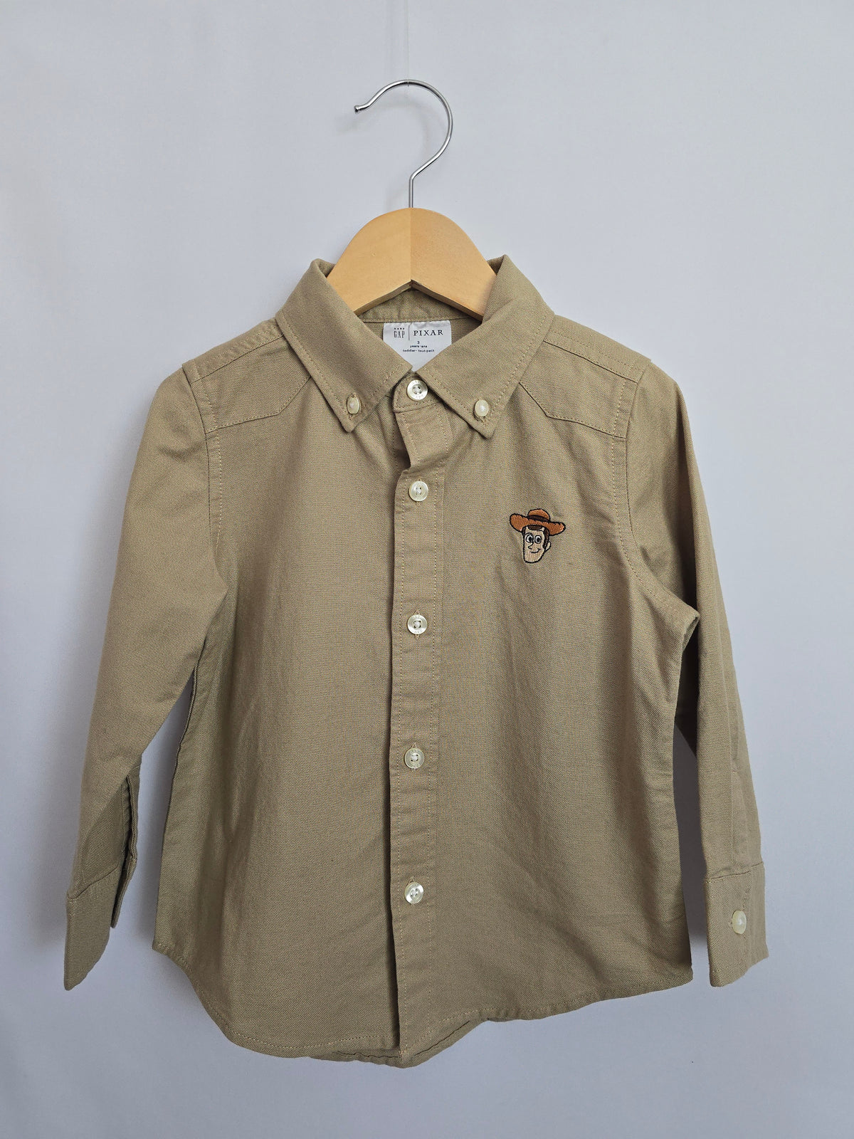 Gap x Pixar Woody Button Up Shirt • 3 years