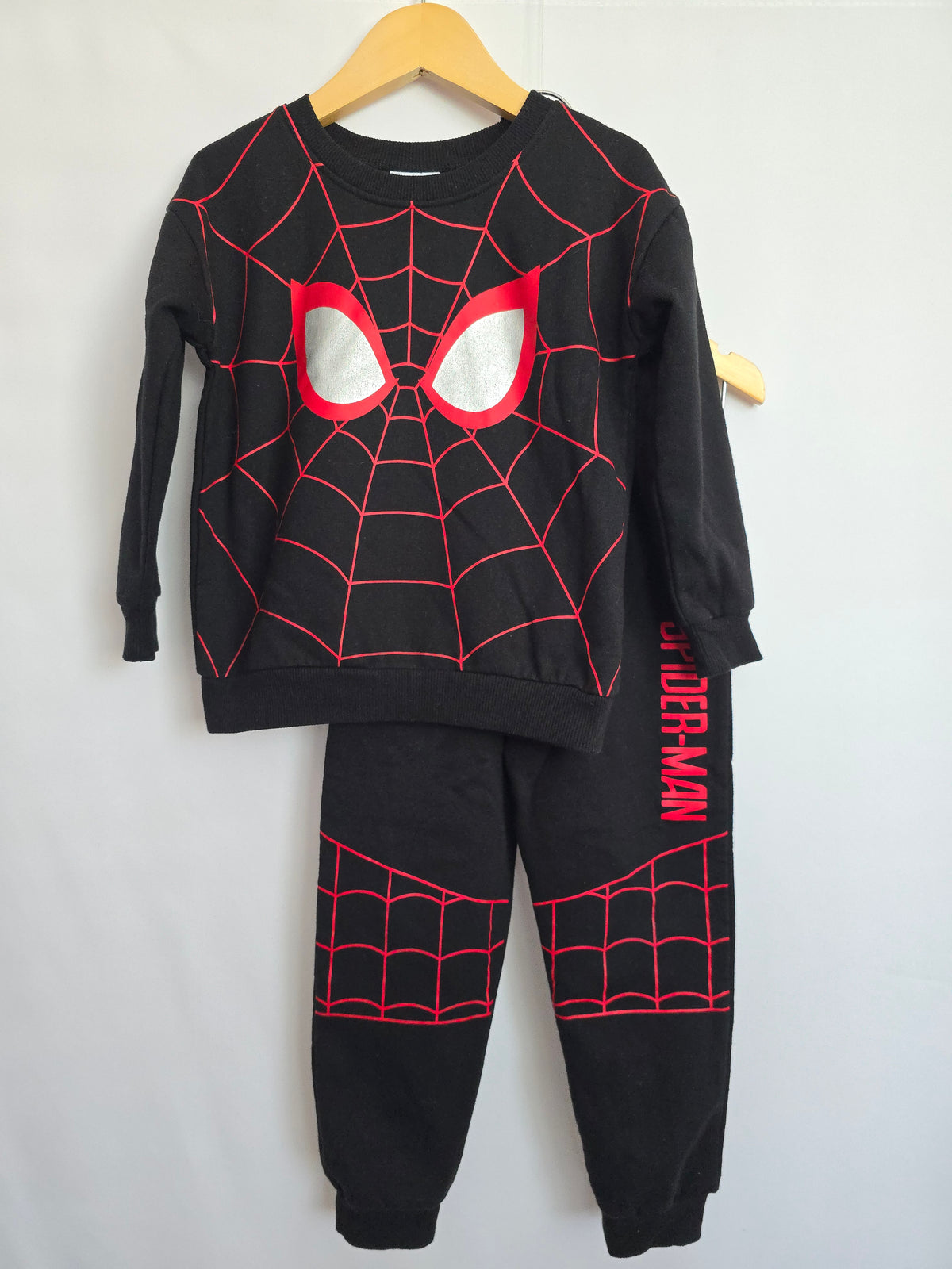 Marvel Spiderman Black Web Crewneck & Joggers • 3-4 years