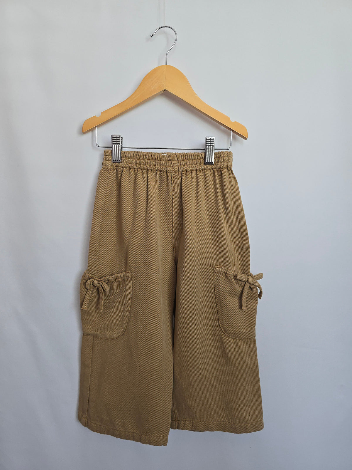 Zara Camel Pocket Bow Trousers • 4 years