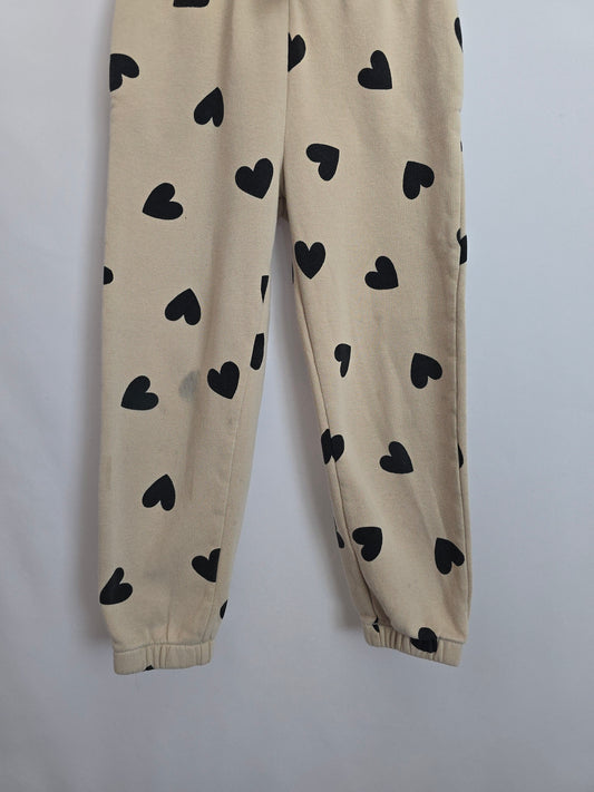 PLAY H&M Beige/Black Heart Sweatpants • 3-4 years
