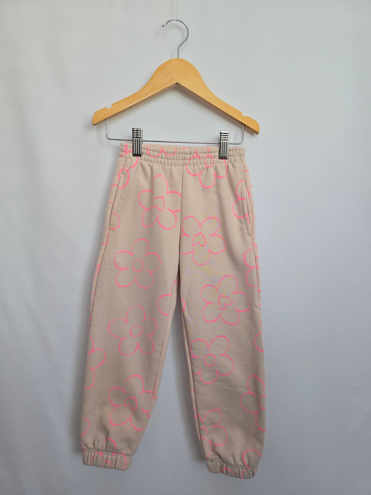 Zara Pink Large Daisy Joggers • 5 years