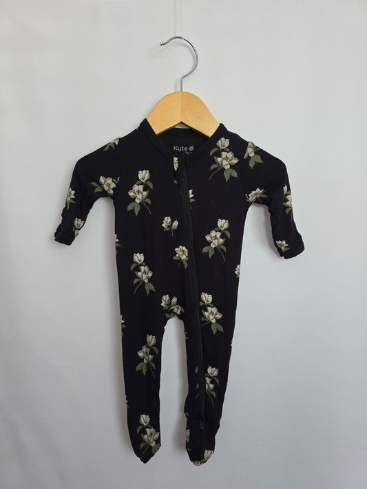 Kyte Midnight Magnolia Zip Footie • Newborn