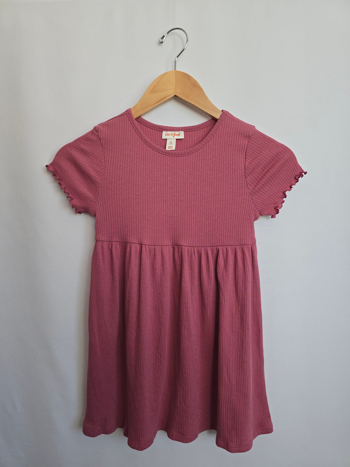 Cat & Jack Rosie Lettuce Hem Dress • 5 years