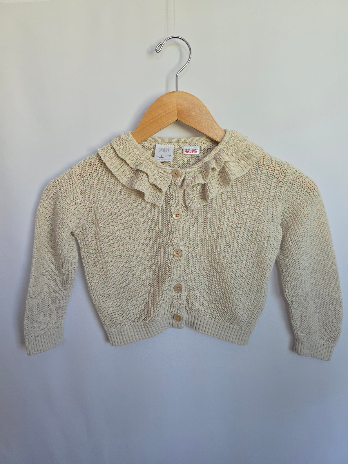 Zara Bone Knit Peter Pan Collar Cardigan • 4 years