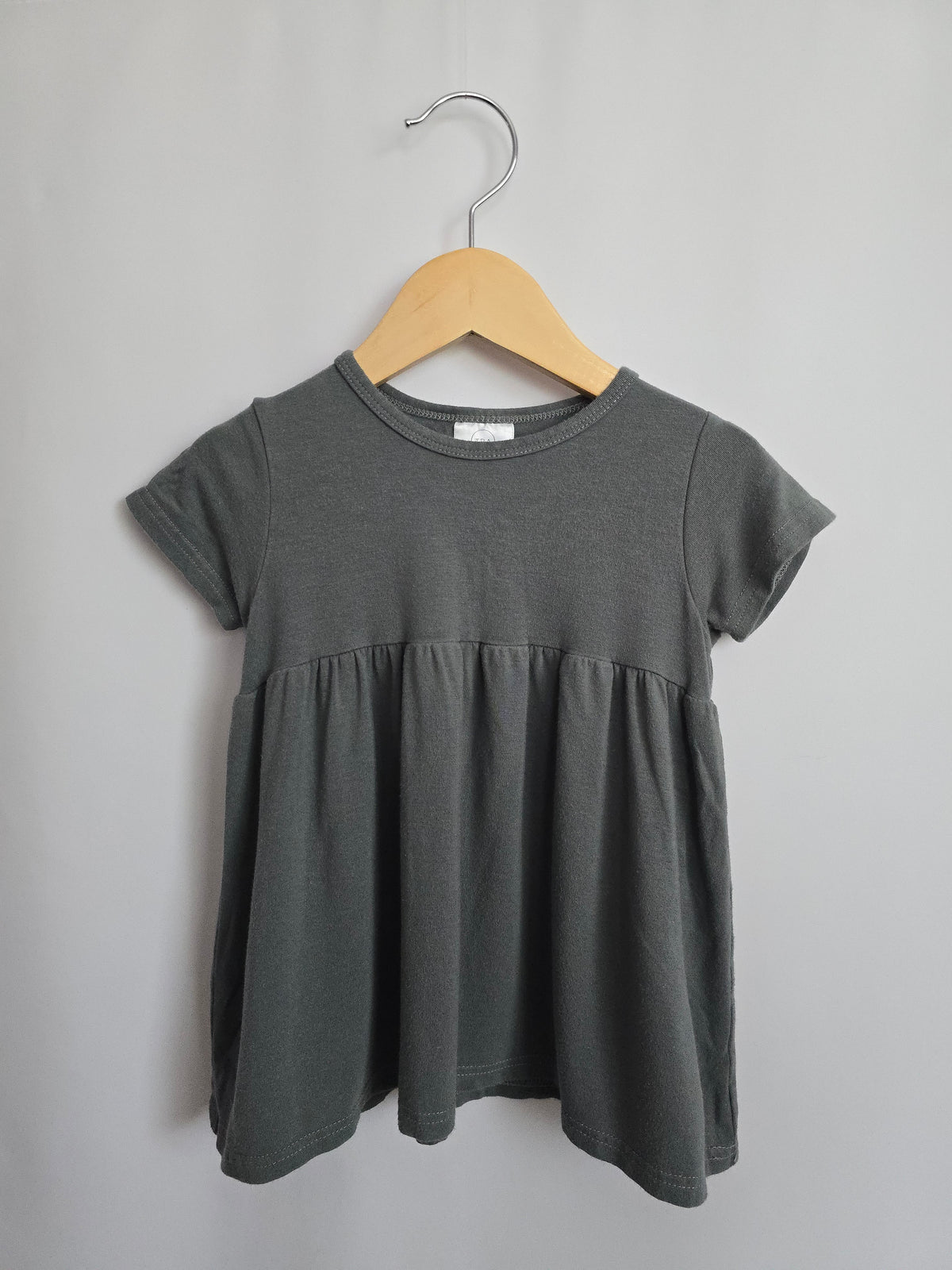 Tiny Button Apparel Blue Grey Twirl Top • 2-3 years