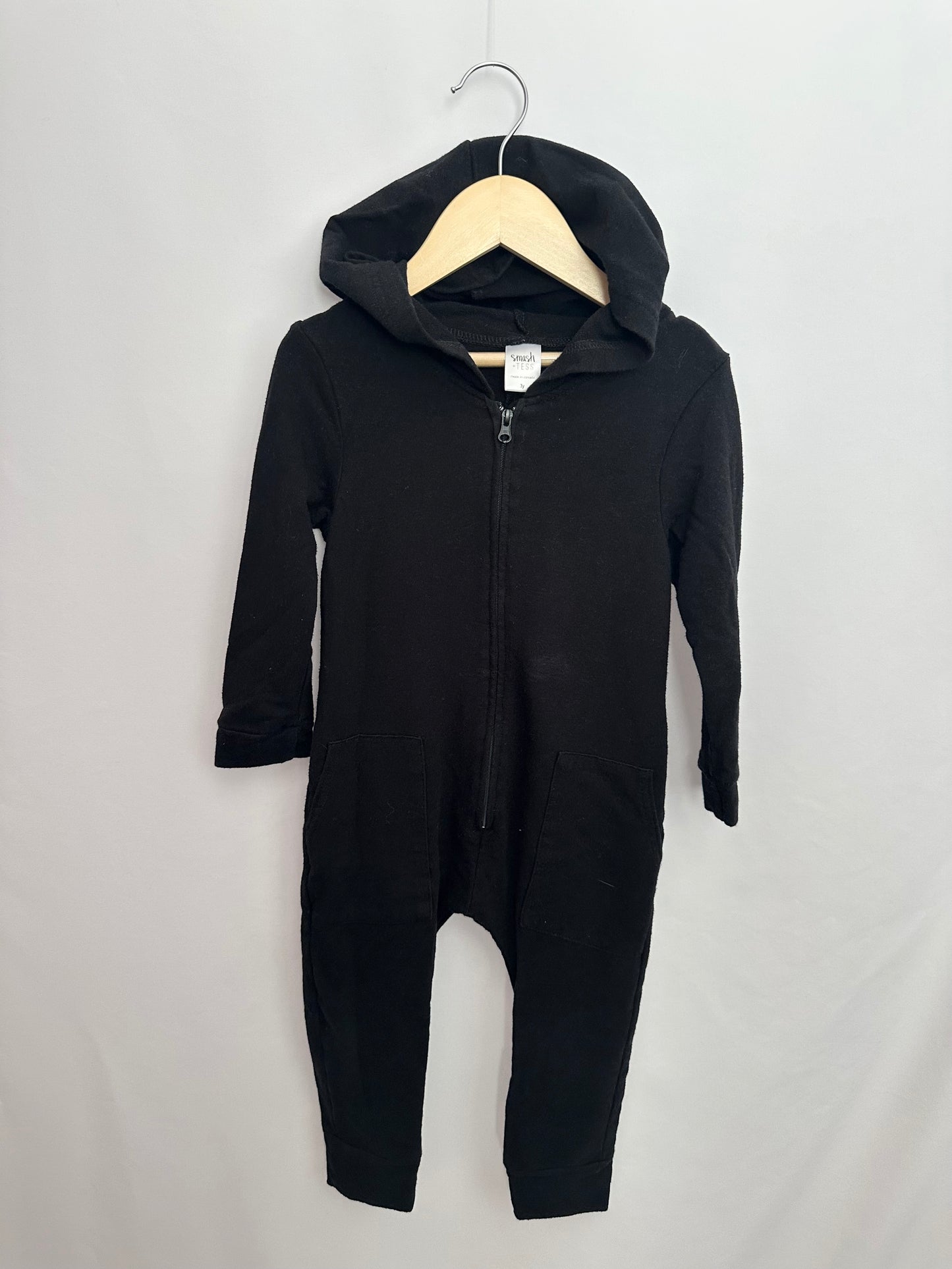Smash & Tess Black Hooded Zip Romper • 3 years