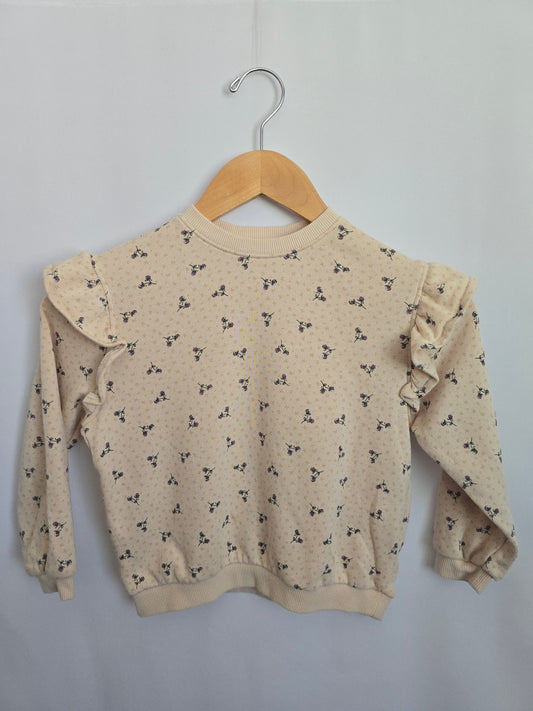 H&M Cream Floral Ruffle Shoulder Crewneck • 4-6 years